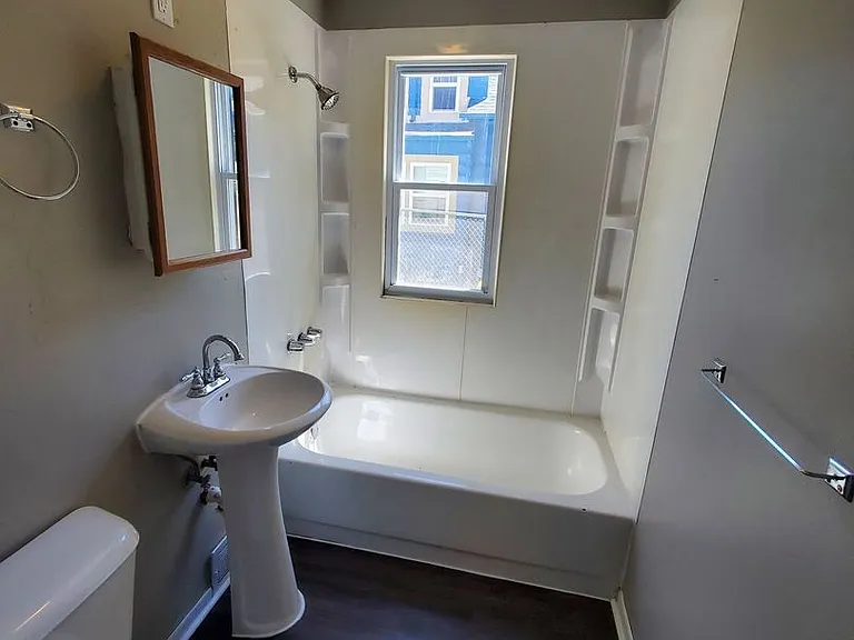 4605-4607 W. Villard Ave. (Duplex) — Photo 6