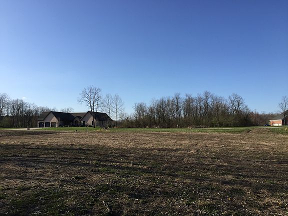 2nd image of 6111 Lake Shore Dr