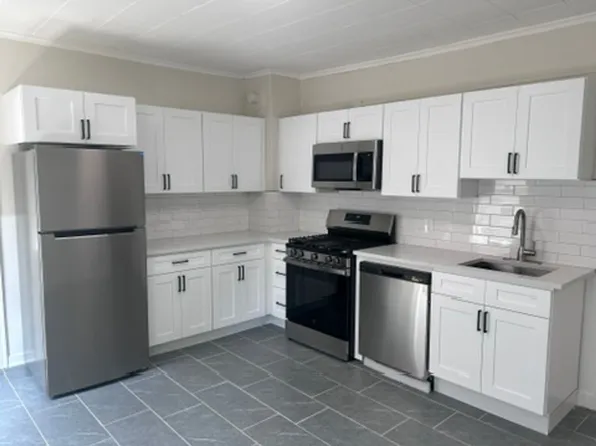 23 Howe St, Meriden, 23 Howe St #2, Meriden, CT 06450