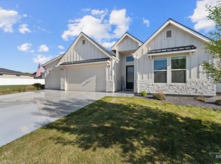 718 Glacier St, Caldwell, ID 83605