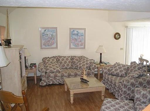 2nd image of 39 Smith Hollow Dr