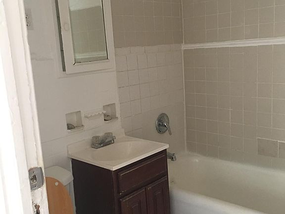 4th image of 93 Milford Ave