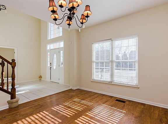3rd image of 7 Barton Creek Ct