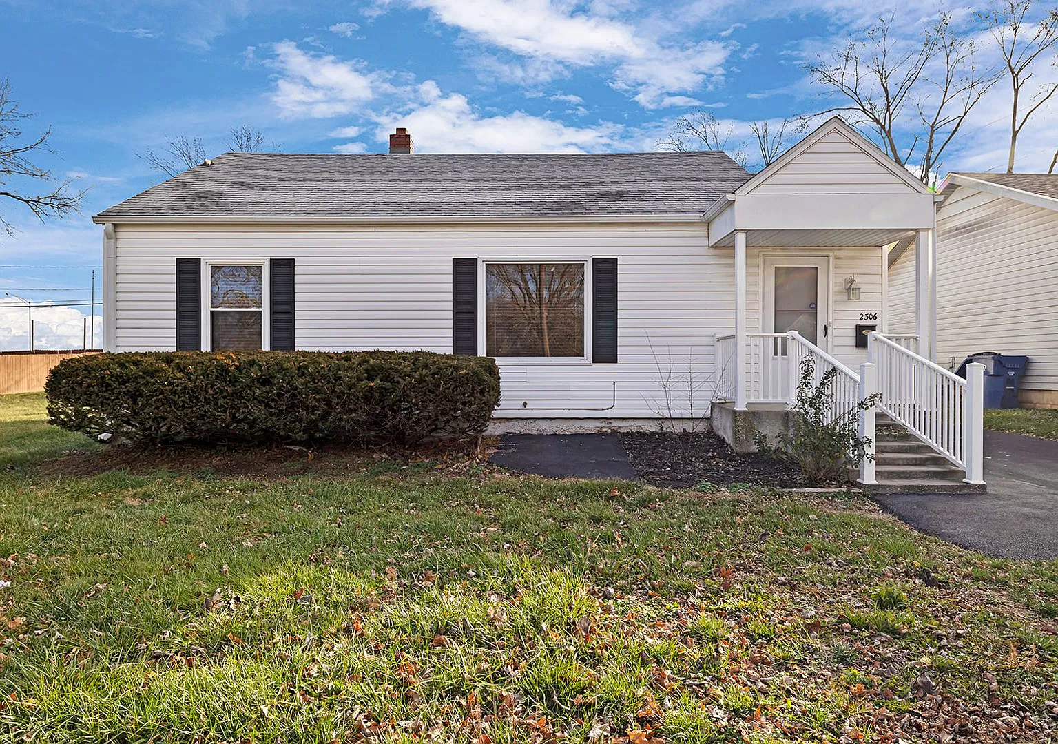 3 bed / 1.5 Bath Home! — Photo 1