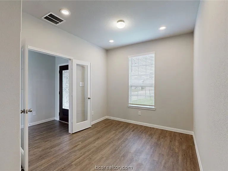 5764 Paseo Pl — Photo 17