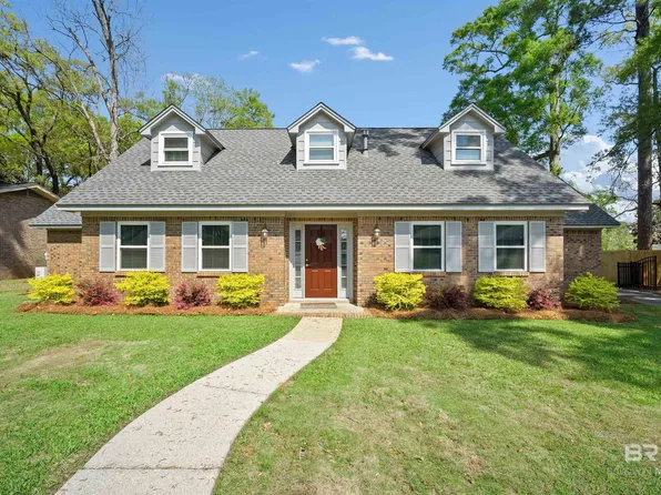 5716 Fairwood Dr, Mobile, AL 36609
