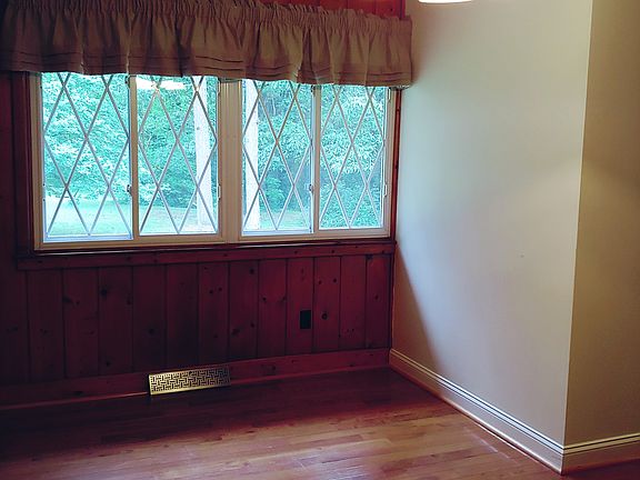 Dinning Room2