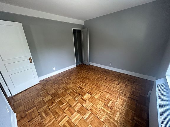 4th image of 188-53 71st Cres #G