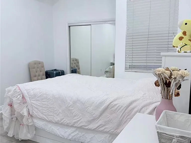2125 S Bentley Ave #107 — Photo 16
