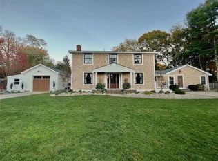 54 Isabelle Dr, Narragansett, RI 02882