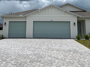 884 Youngreen Dr, Fort Myers, FL 33913