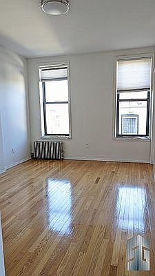 5th image of 561 17th St #3L