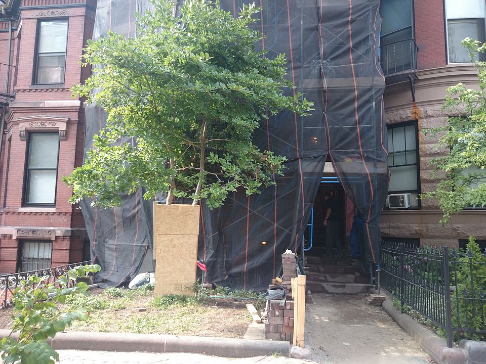 2nd image of 275 Marlborough St APT 9