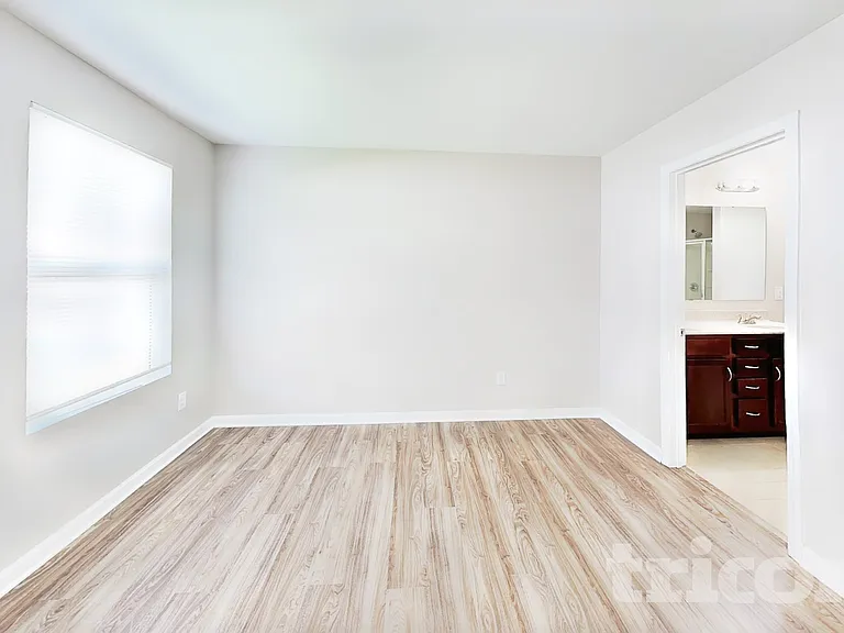 1705 Sawtooth Ct — Photo 6