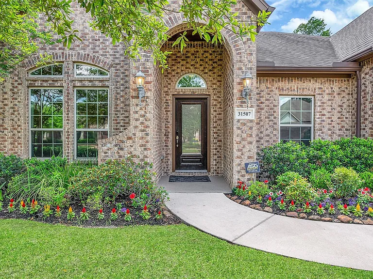 31507 Reston Cliff Ct — Photo 3