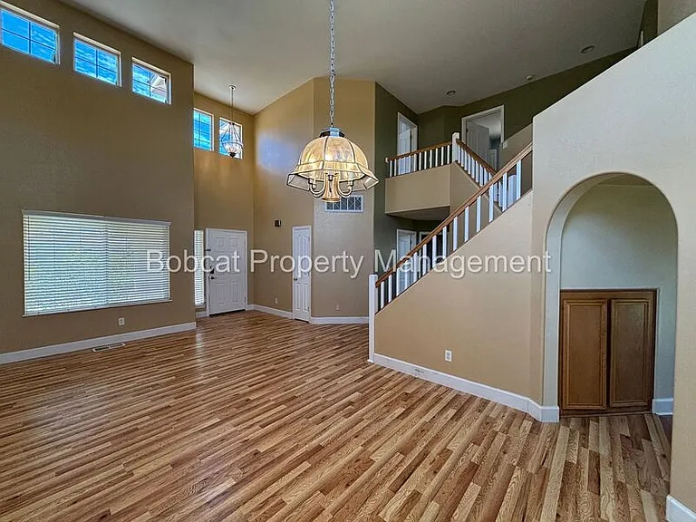1477 Ridge Point Dr — Photo 7