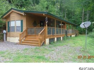 106 Little Peanut Rd, Sylva, NC 28779