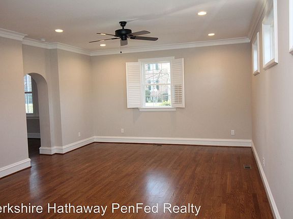 4th image of 4116 Wythe Ave