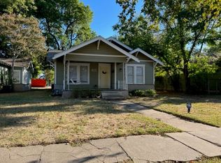 1704 S 10th St, Waco, TX 76706