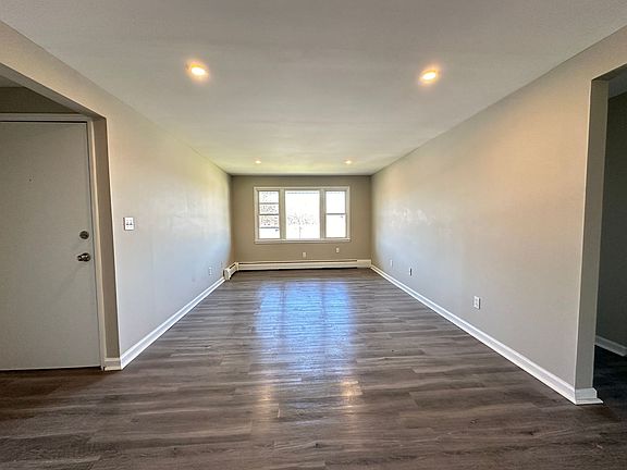 5th image of 75 Hillside Ave APT 12