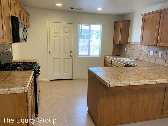 4th image of 2112 W Lark Ave #7010267
