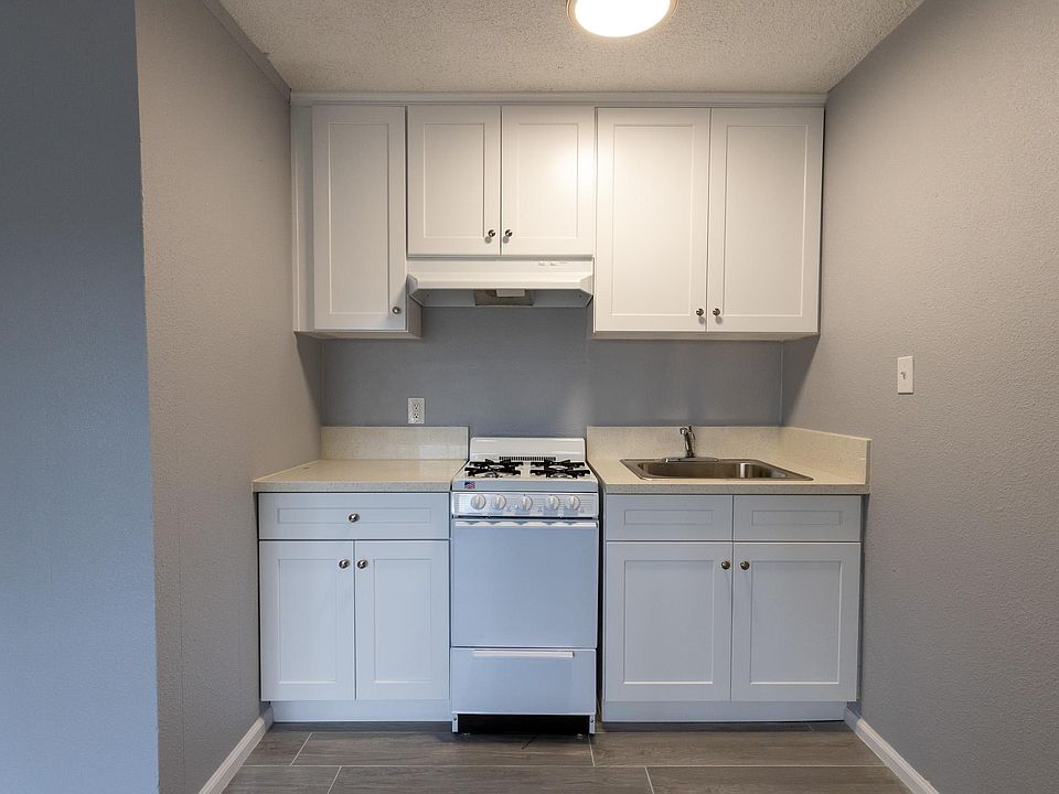 1st image of 9720 Flower St #202