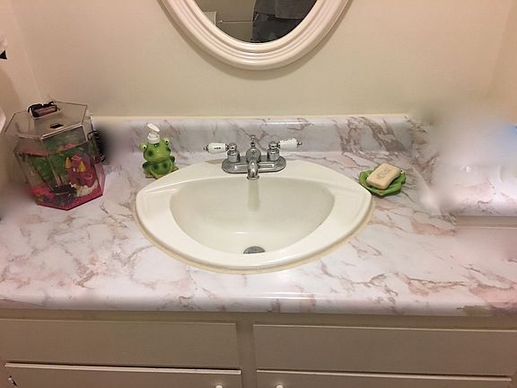 Bathroom sink
