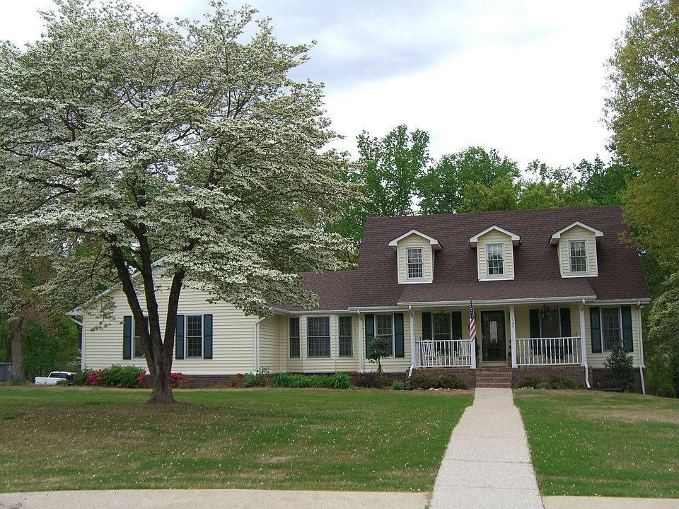 2nd image of 104 Eastwind Cv