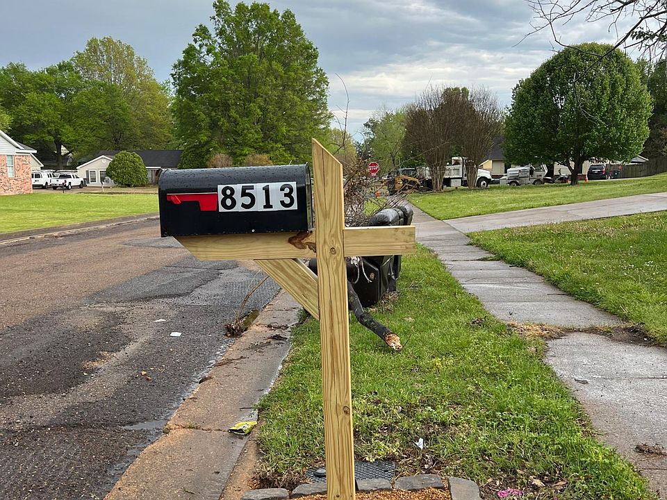 1st image of 8513 Bridgewood Dr