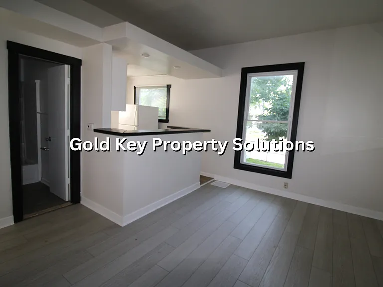 706 University Blvd — Photo 7