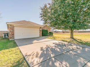 14020 Rodeo Daze Dr, Fort Worth, TX 76115