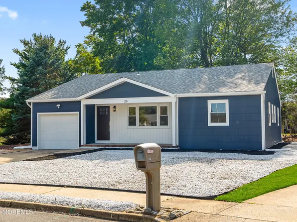 26 Salisbury Court, Toms River, NJ 08757