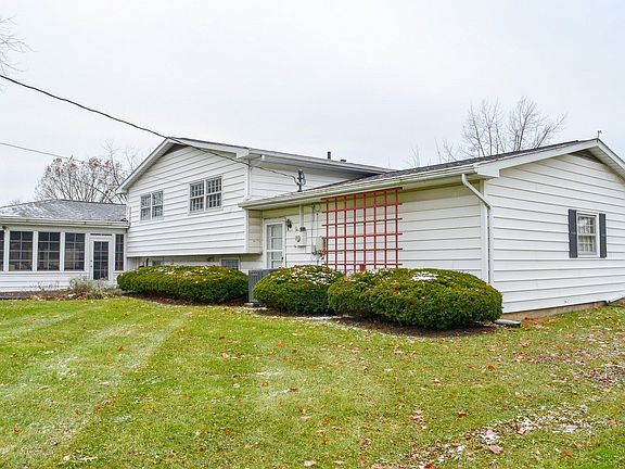 5th image of 4612 Woodstock Dr