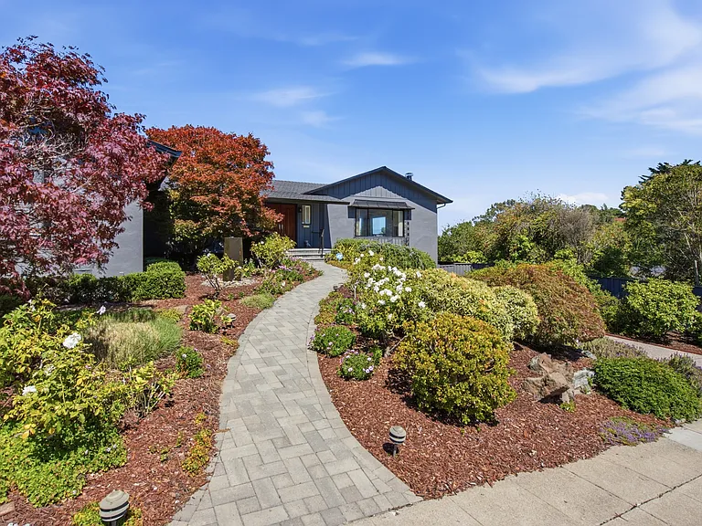 1806 Sebastian Dr — Photo 44