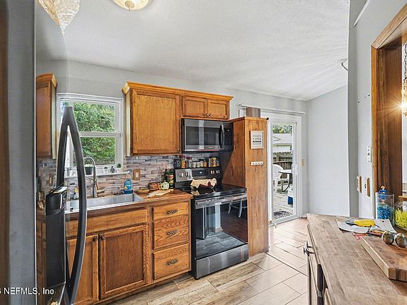 5th image of 1006 ASSISI Lane