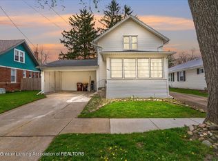 307 E McConnell St, Saint Johns, MI