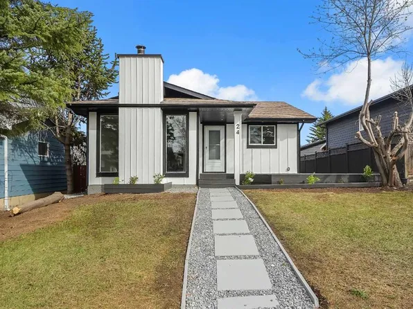 24 NW Bermuda St, Calgary, AB T3K 1G6