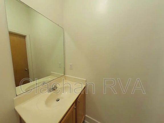 4th image of 301 N Goshen St #3B