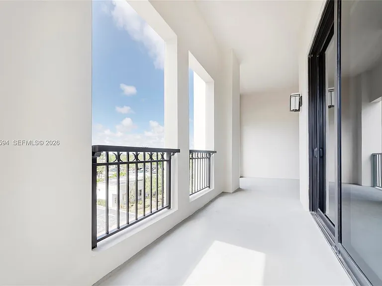 301 Altara Ave — Photo 16