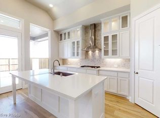 201 Rosecomb St, Justin, TX 76247