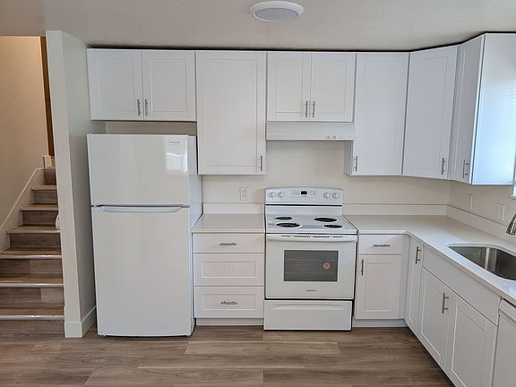 5th image of 9026 S Goddard Cir