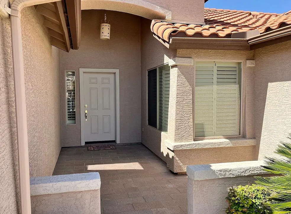 2 bed, 1569 sqft, $2,100 — Photo 2