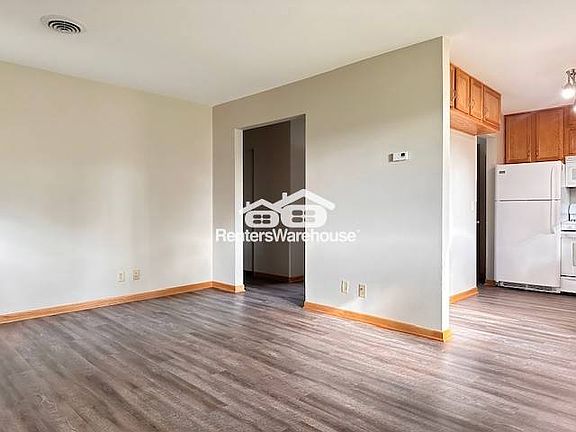 3rd image of 8980 Jefferson St NE Unit A