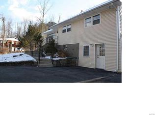 19 Summer Hl, Central Valley, NY 10917