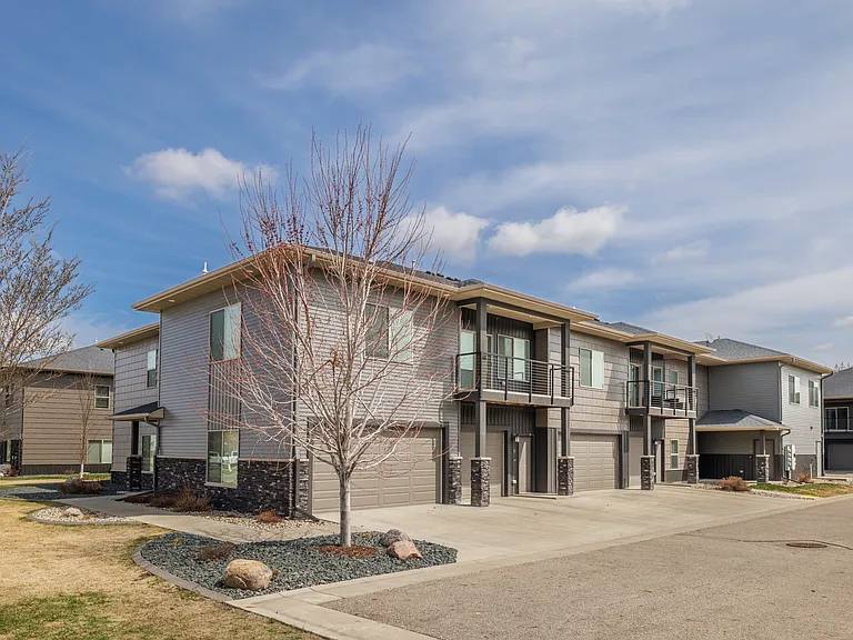 Shadow Crest Townhomes — Photo 25
