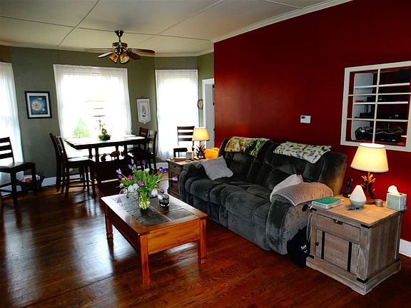 4th image of 4143 Rockwell St