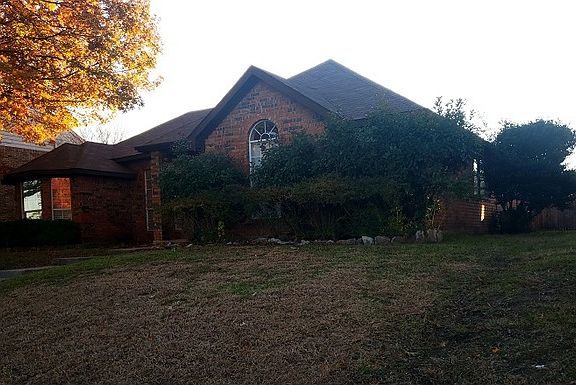3rd image of 701 Grand Cayman Way