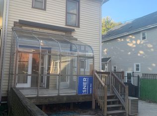 237 Prospect St S, Hamilton, ON L8M2Z6