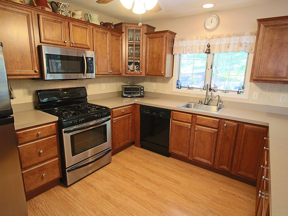 2nd image of 146 Rafkind Rd