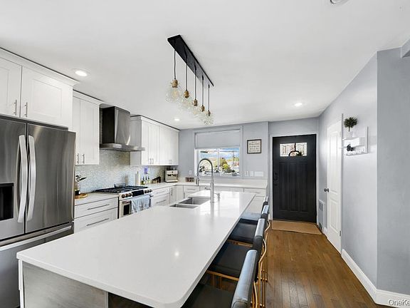 4th image of 3200 Philip Avenue